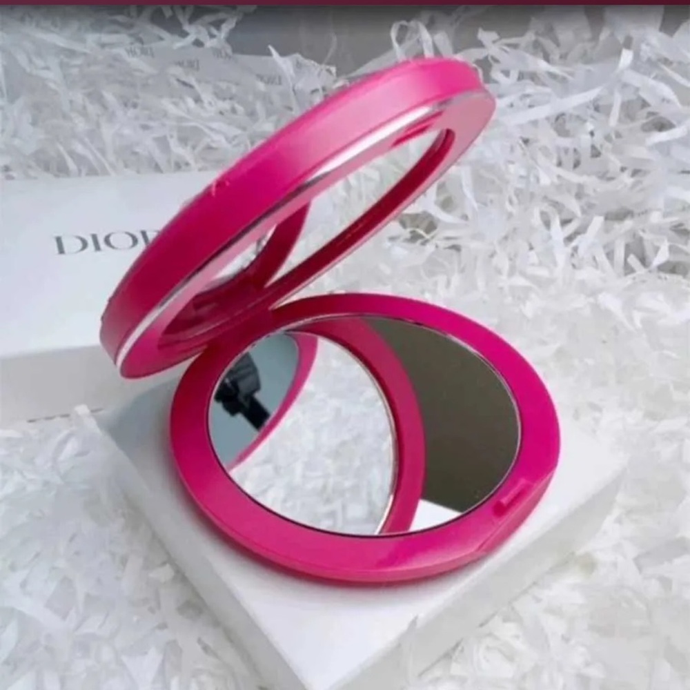Dior Fuchsia Pink Quilted Compact Mirror - Picture 2 of 4